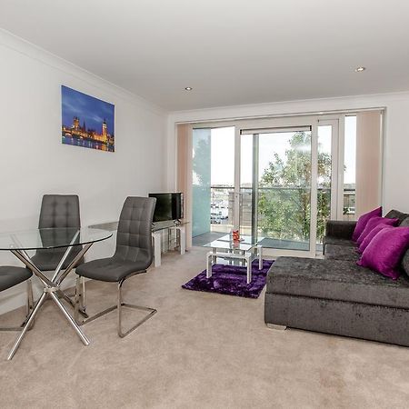 ✪ Ideal Ipswich ✪ Serviced Quays Apartment - 2 Bed Perfect For Felixstowe Port/A12/Science Park/Business Park ✪ 伊普斯威奇 外观 照片